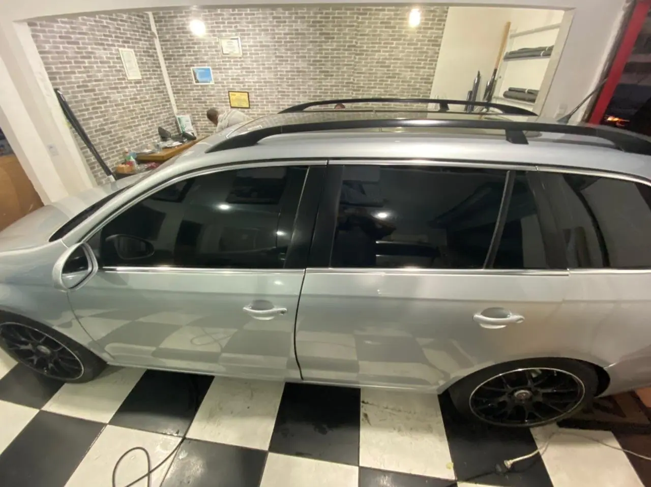 Insulfilm Automotivo: trabalho com película